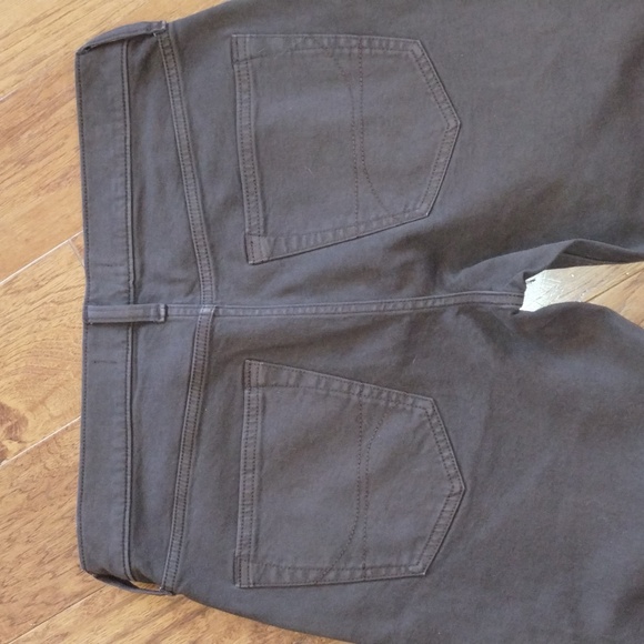 Hollister 32X32 Chino Pants - Picture 3 of 7